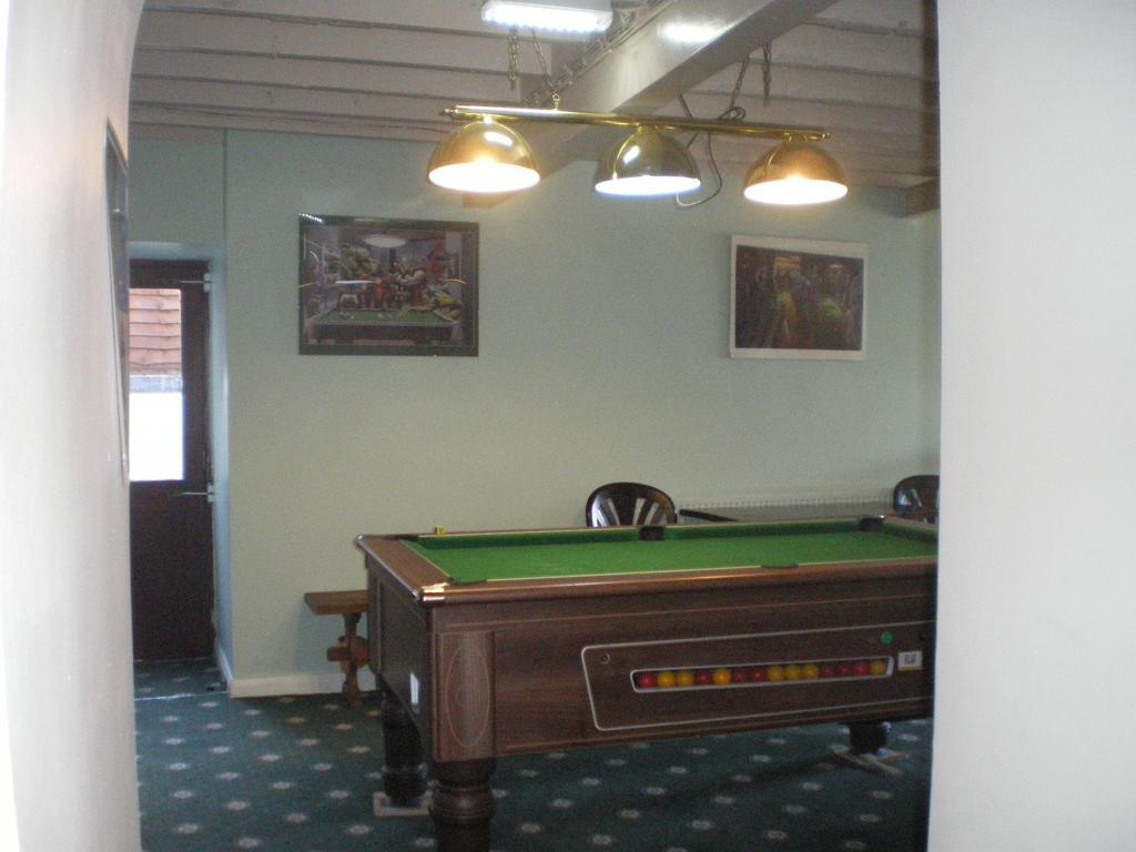 Crown Hotel Pwllheli Ngoại thất bức ảnh