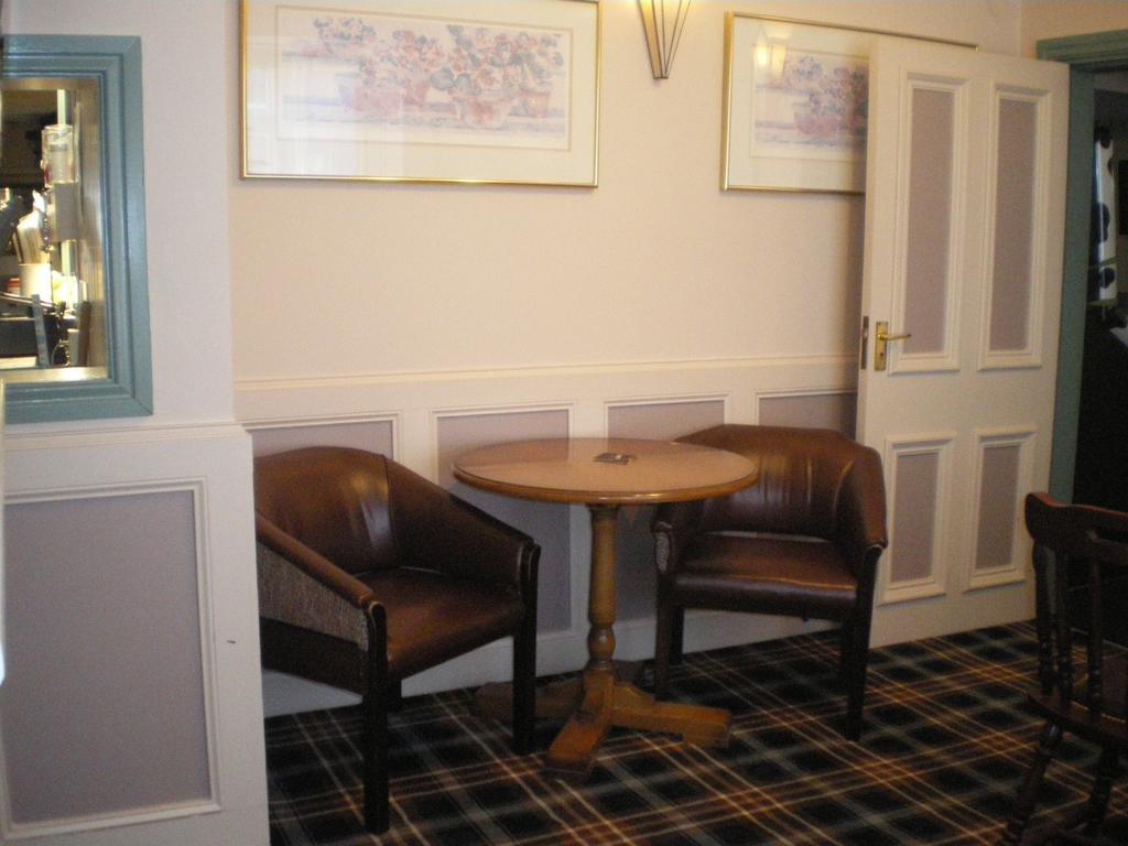 Crown Hotel Pwllheli Ngoại thất bức ảnh