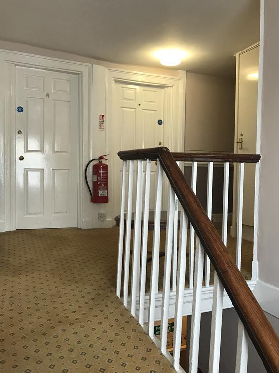Crown Hotel Pwllheli Ngoại thất bức ảnh