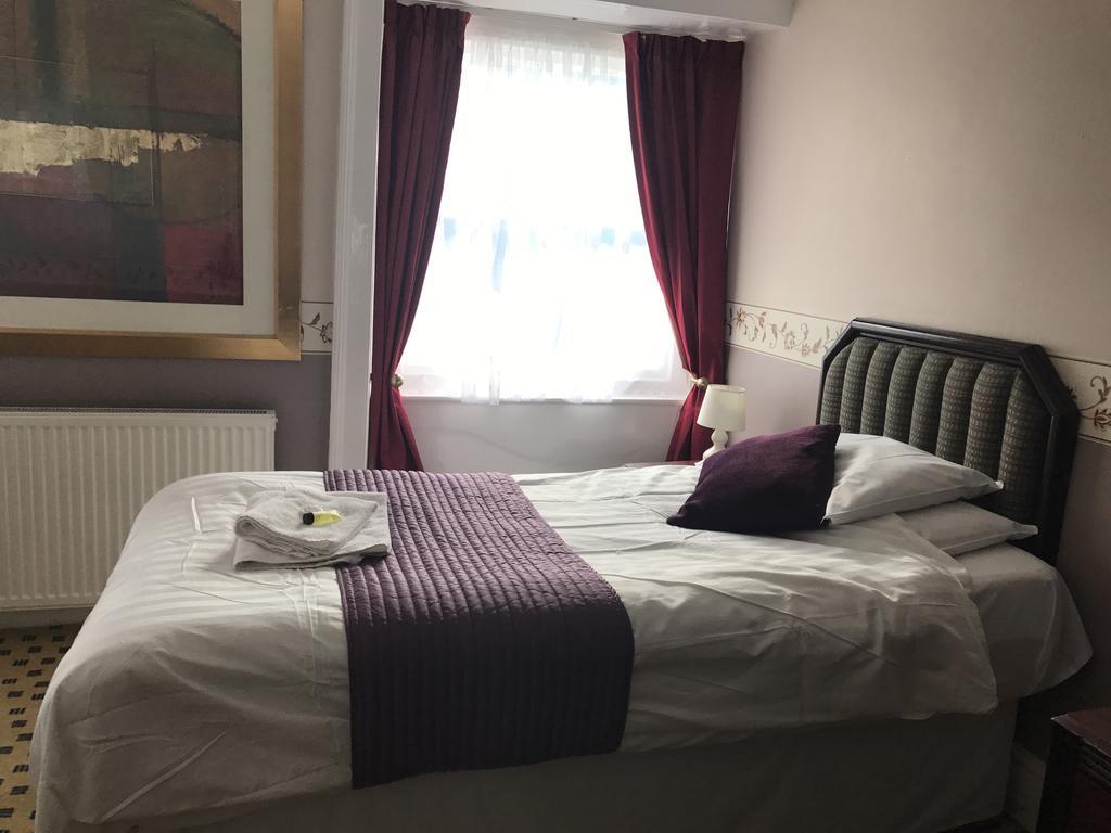 Crown Hotel Pwllheli Ngoại thất bức ảnh