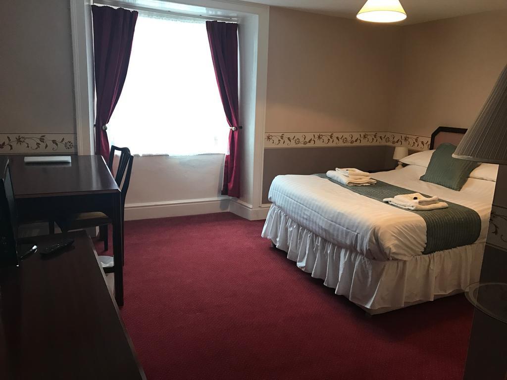 Crown Hotel Pwllheli Ngoại thất bức ảnh