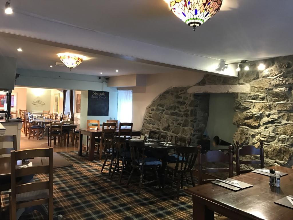 Crown Hotel Pwllheli Ngoại thất bức ảnh